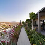 Mare Deluxe Residences & 4*