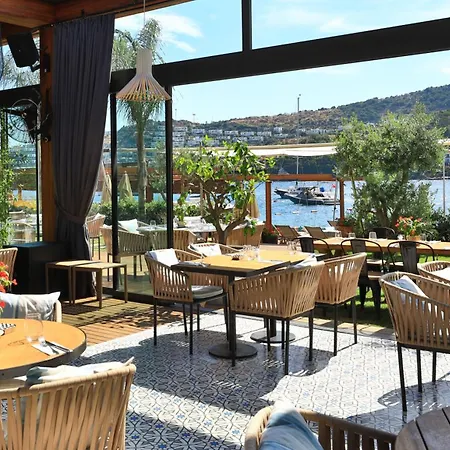 Mare Deluxe Residences & Hotel Gündoğan
