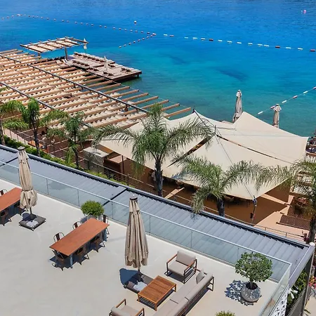 Ξενοδοχείο Mare Deluxe Residences &