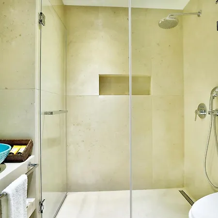 Mare Deluxe Residences &