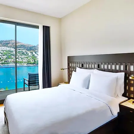 Hotel Mare Deluxe Residences & 4*