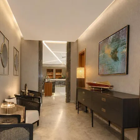 Mare Deluxe Residences & ホテル 4*