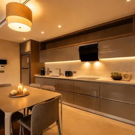 Mare Deluxe Residences & 4*