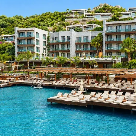Mare Deluxe Residences & ホテル 4*