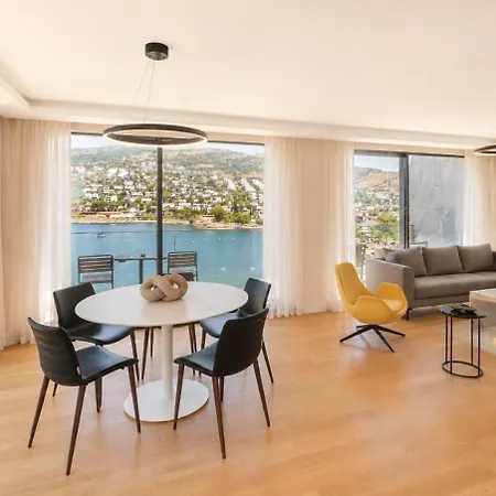 Ξενοδοχείο Mare Deluxe Residences & 4*