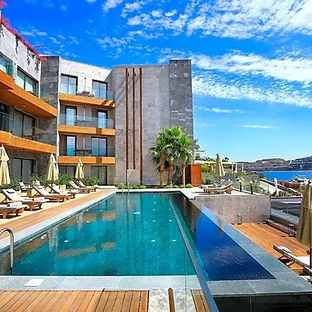 Mare Deluxe Residences &