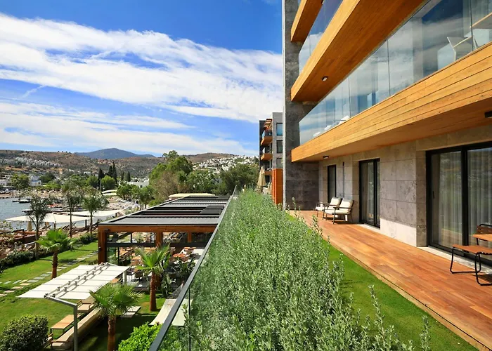 Mare Deluxe Residences &