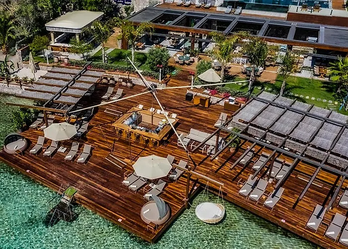 Mare Deluxe Residences & Hotel 4*