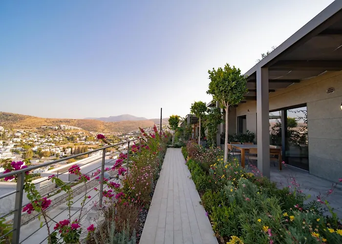 Mare Deluxe Residences & 4*