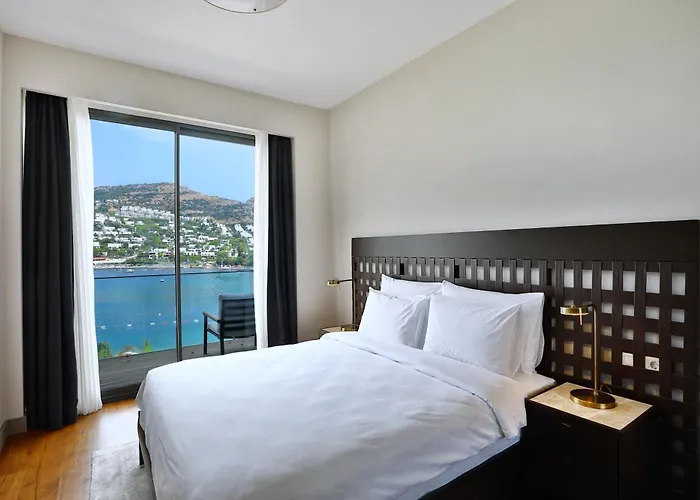 מלון Mare Deluxe Residences & 4*